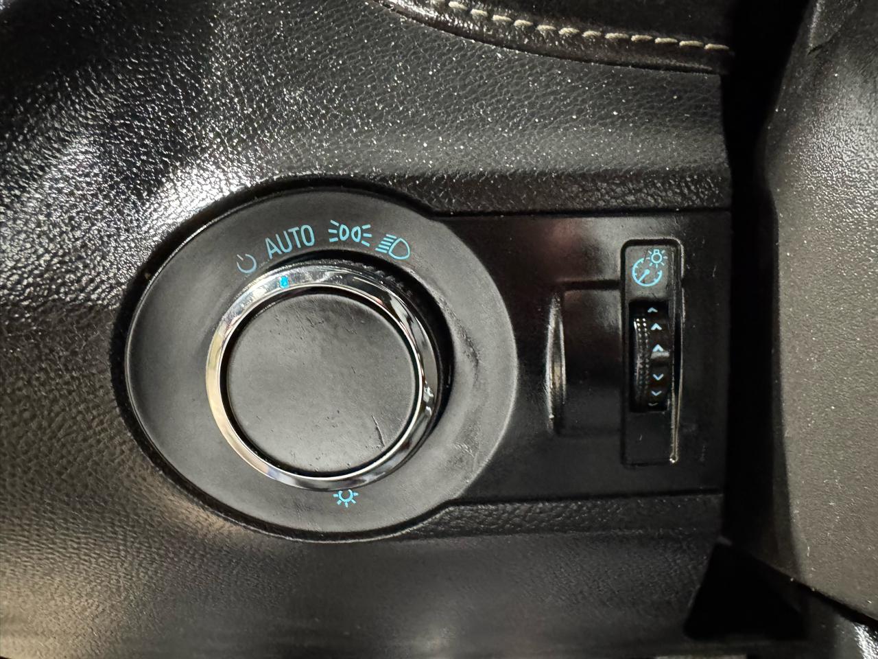 Chevrolet Camaro 2dr Cpe LS w/1LS 2013