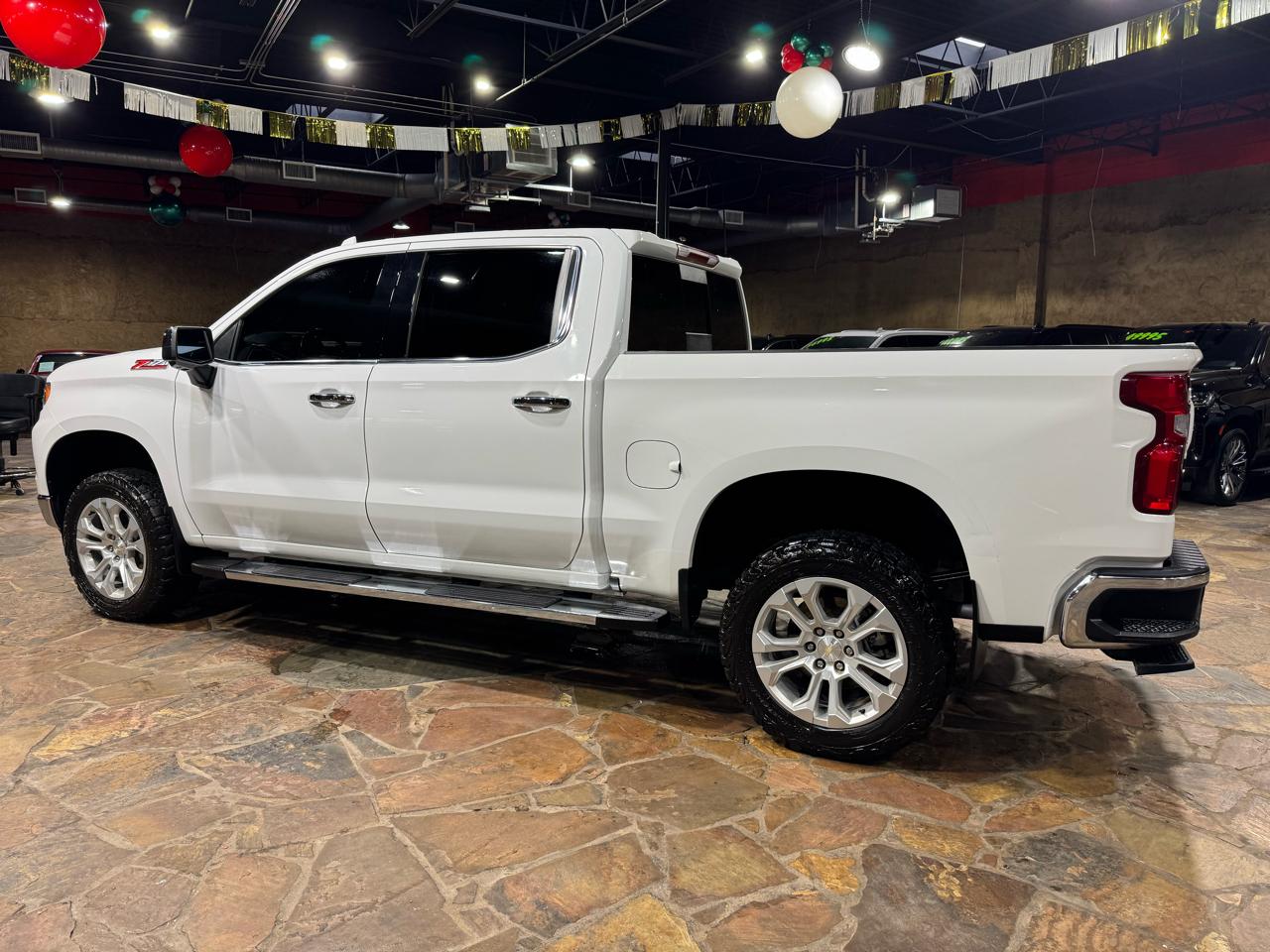 Chevrolet Silverado 1500 4WD Crew Cab 147" LTZ 2024