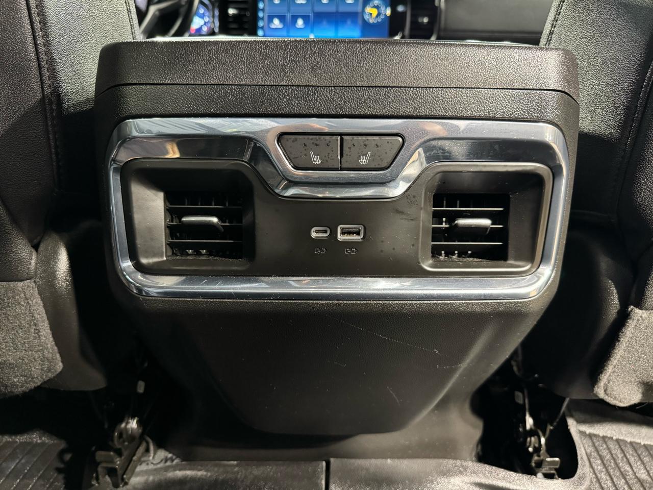 Chevrolet Silverado 1500 4WD Crew Cab 147" LTZ 2024