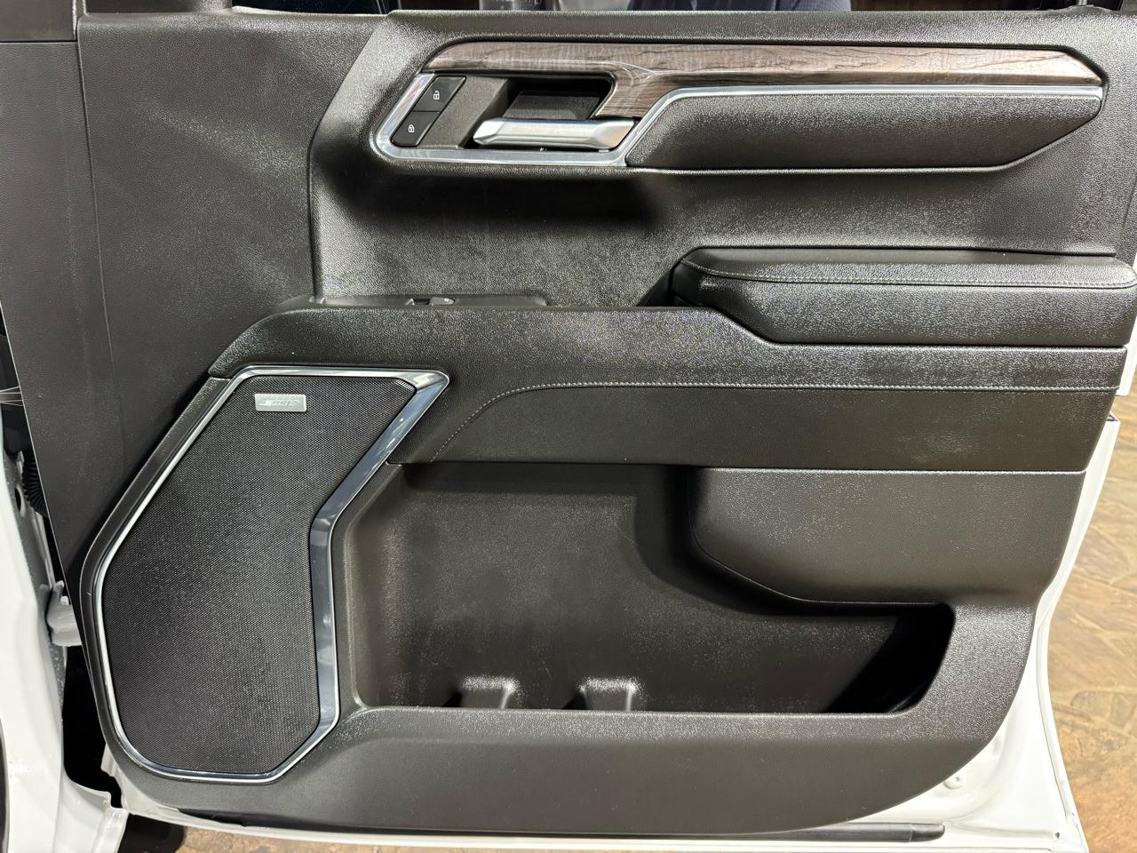 Chevrolet Silverado 1500 4WD Crew Cab 147" LTZ 2024