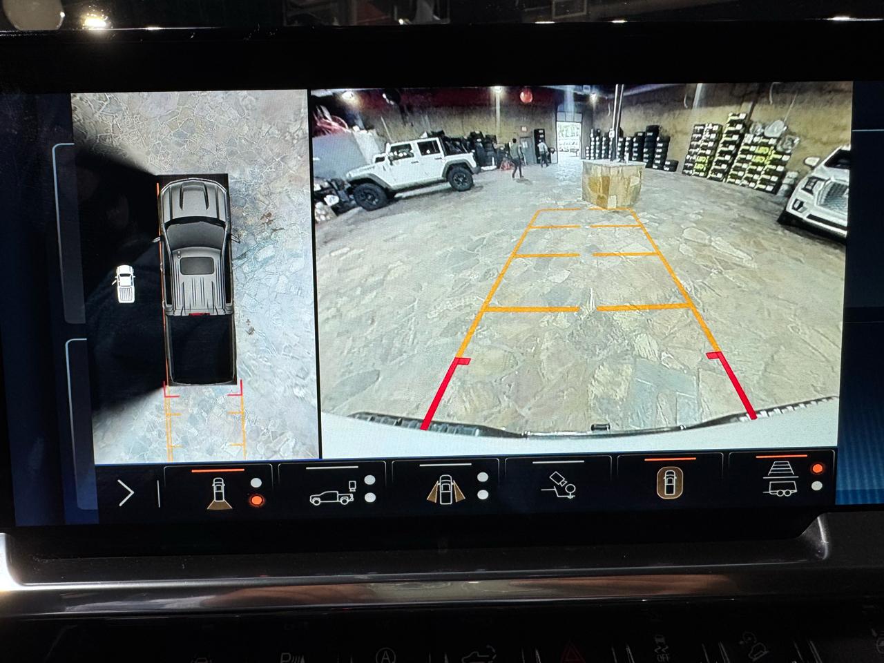 Chevrolet Silverado 1500 4WD Crew Cab 147" LTZ 2024