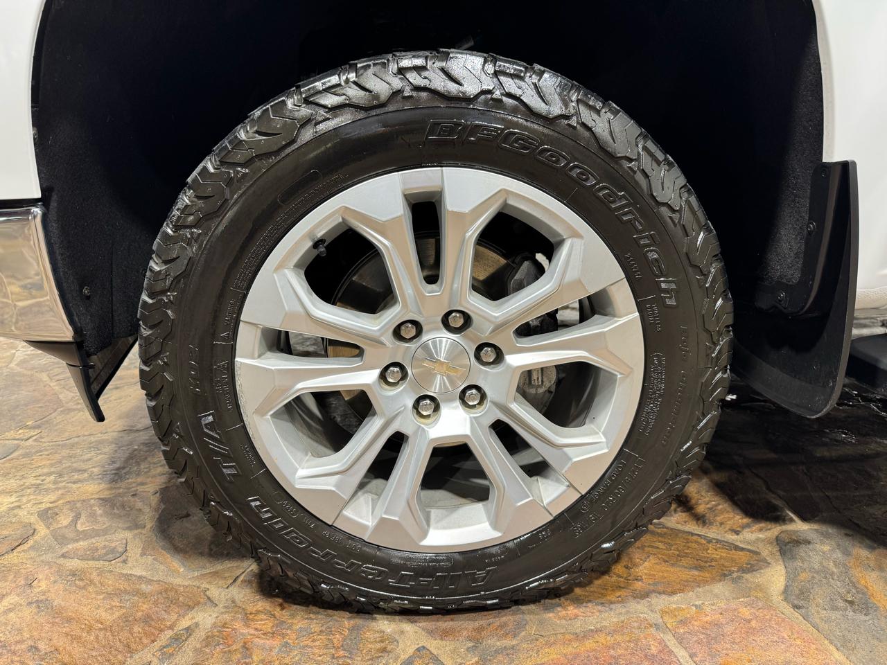 Chevrolet Silverado 1500 4WD Crew Cab 147" LTZ 2024