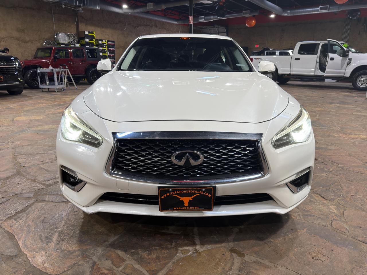 Infiniti Q50 3.0t LUXE AWD 2018