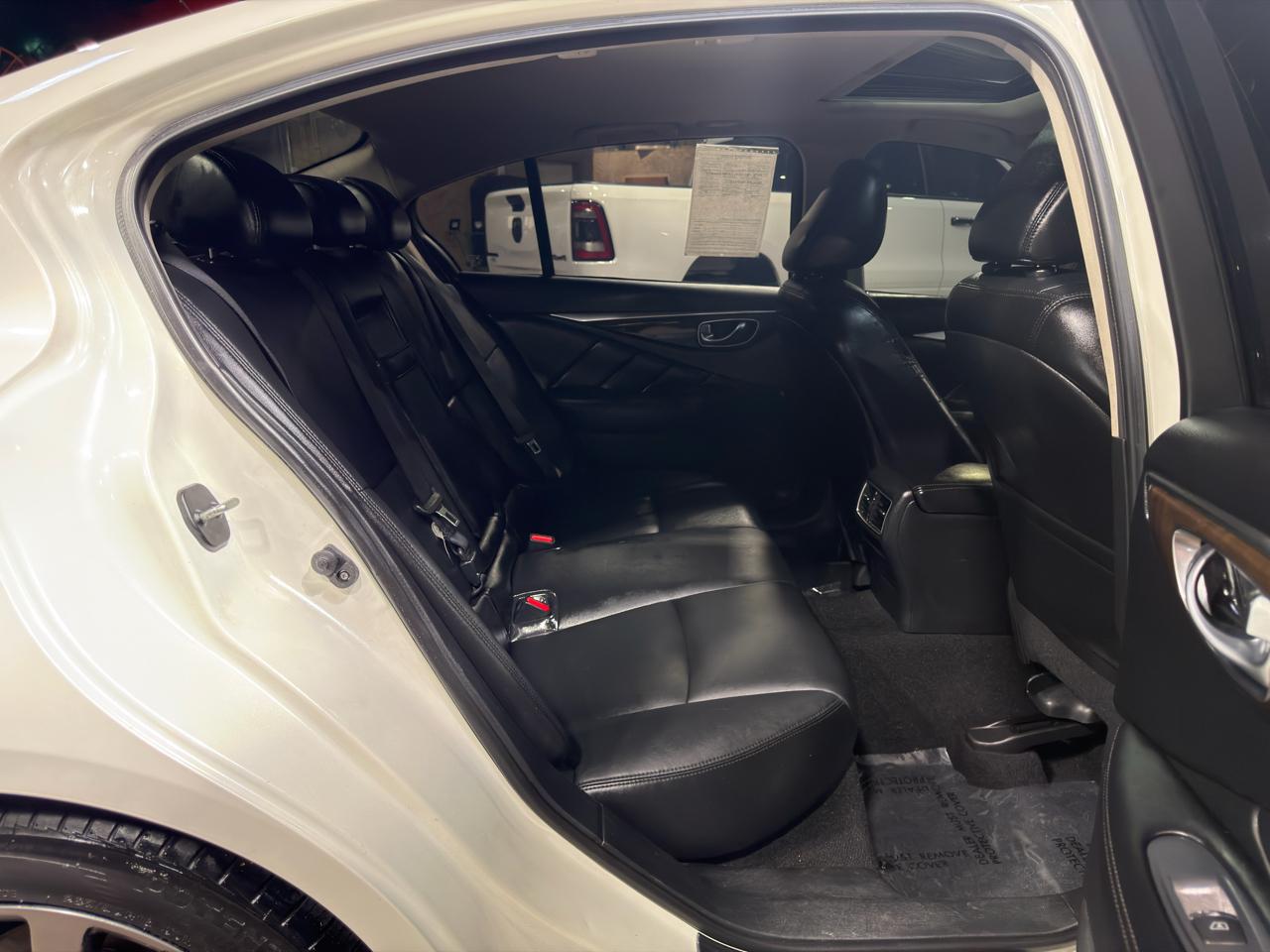 Infiniti Q50 3.0t LUXE AWD 2018