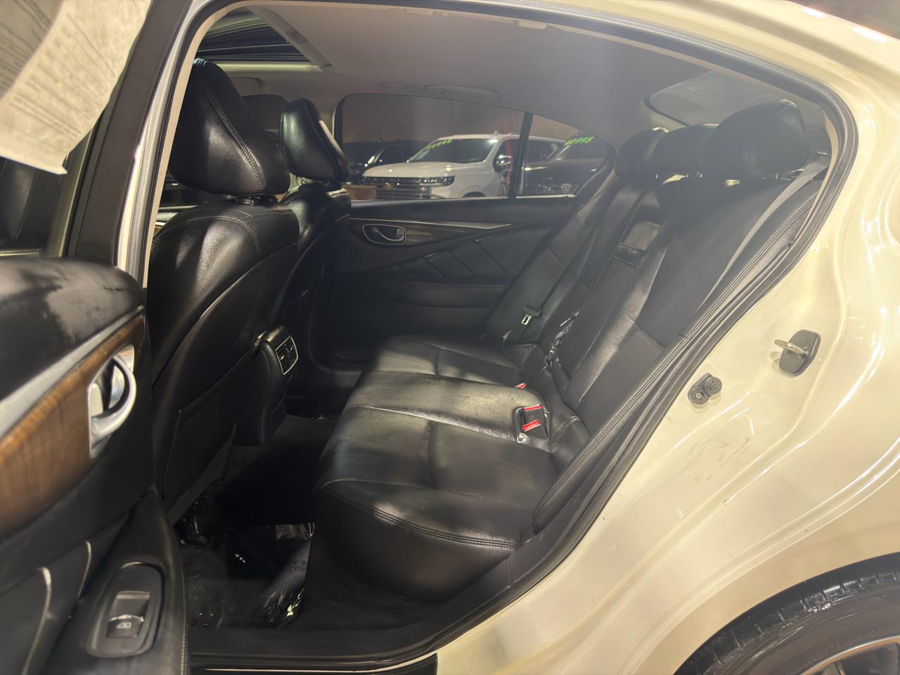 Infiniti Q50 3.0t LUXE AWD 2018