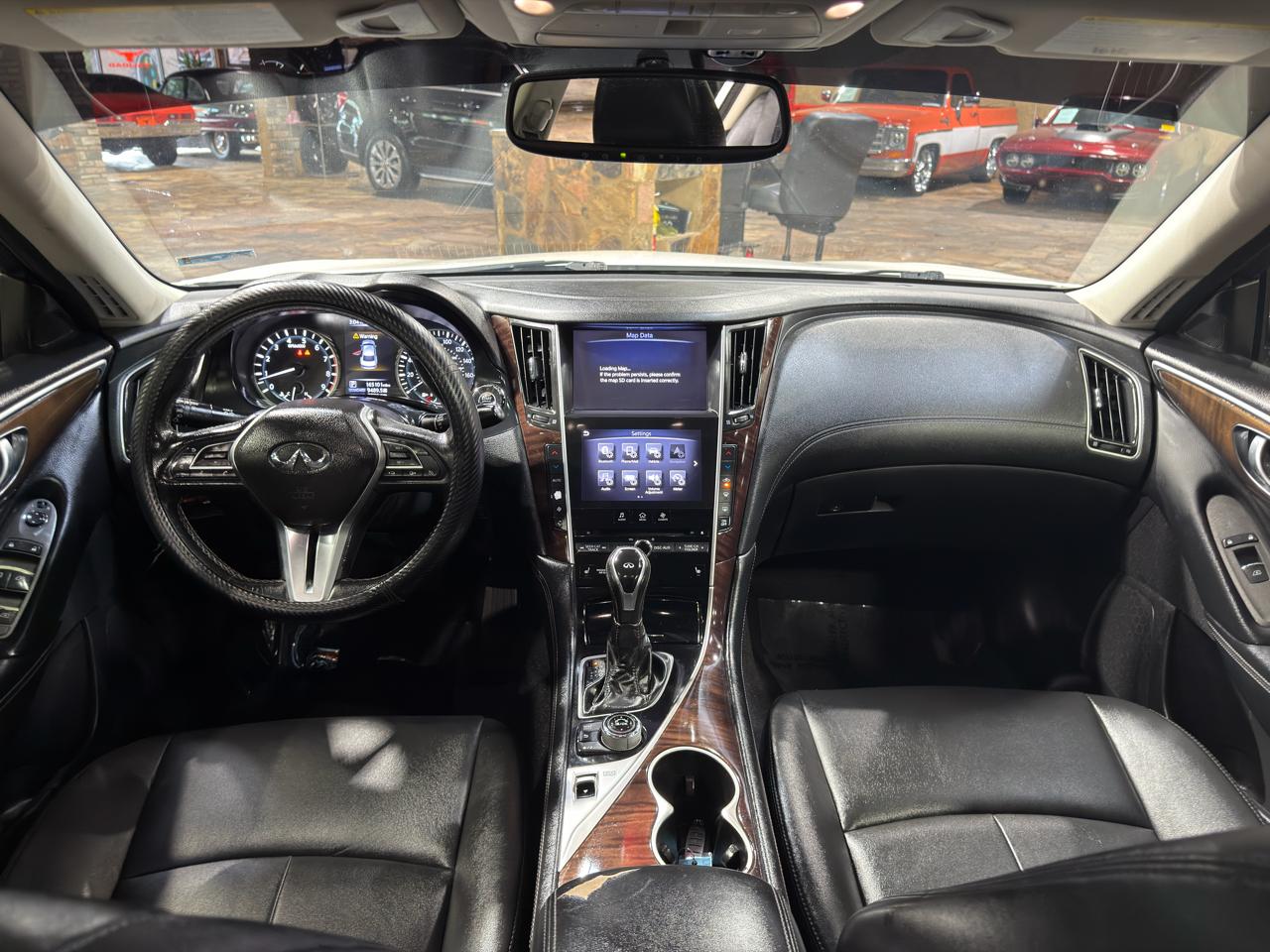 Infiniti Q50 3.0t LUXE AWD 2018