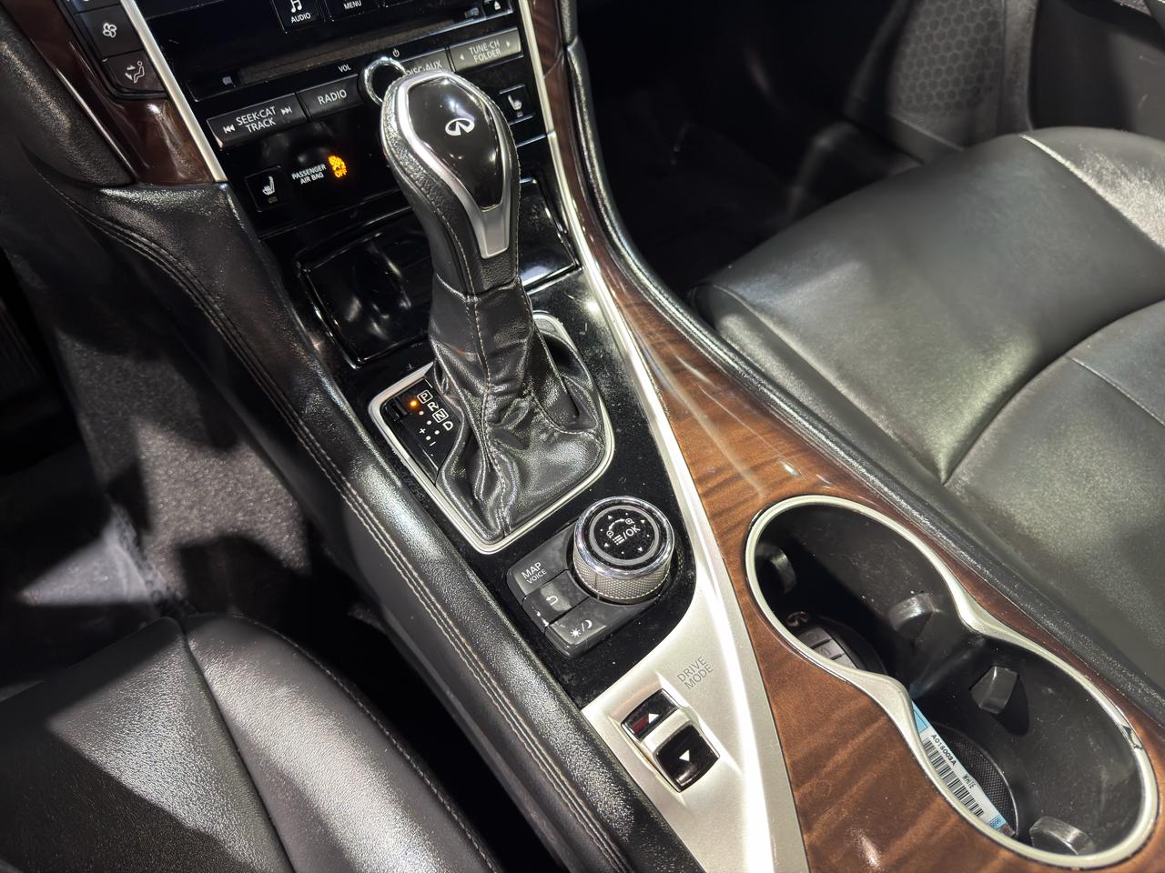 Infiniti Q50 3.0t LUXE AWD 2018