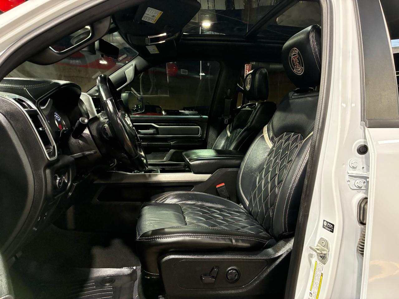 RAM 1500 Big Horn 4x4 Crew Cab 5'7" Box 2023