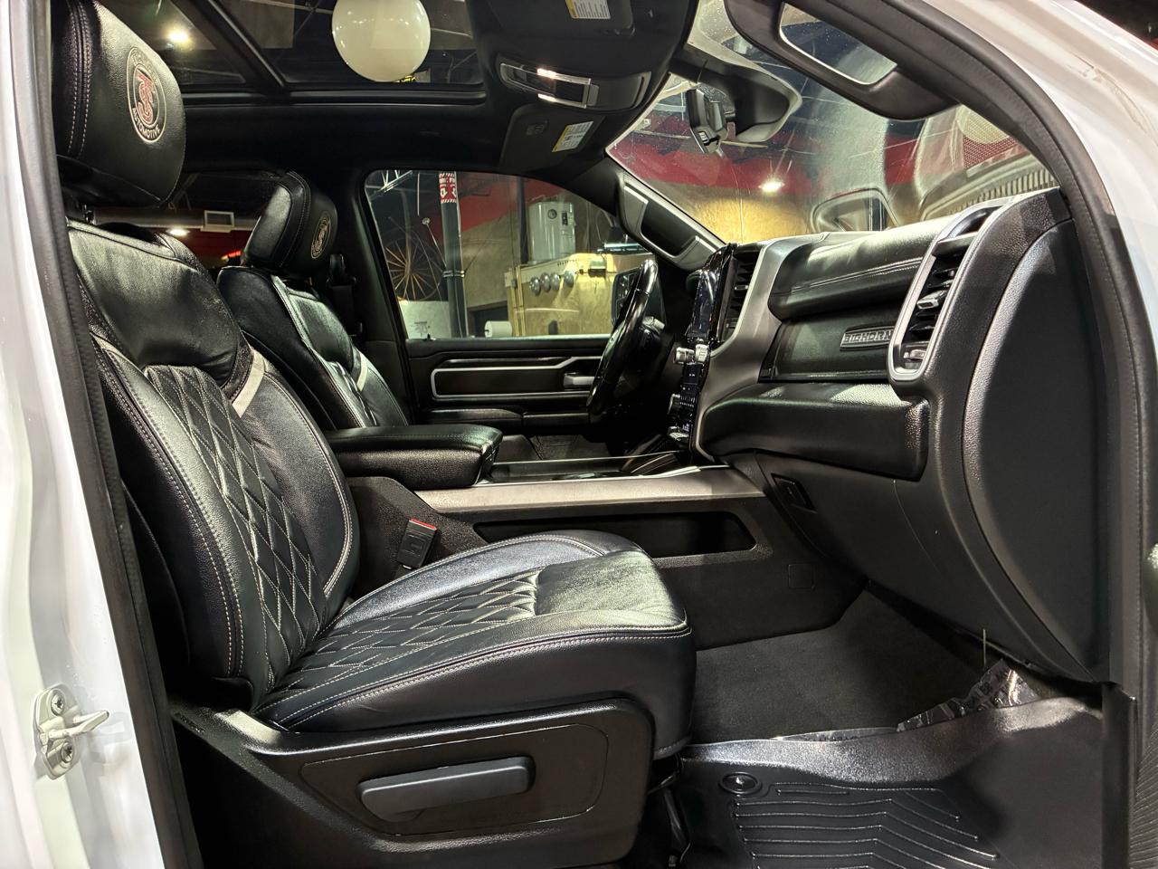 RAM 1500 Big Horn 4x4 Crew Cab 5'7" Box 2023