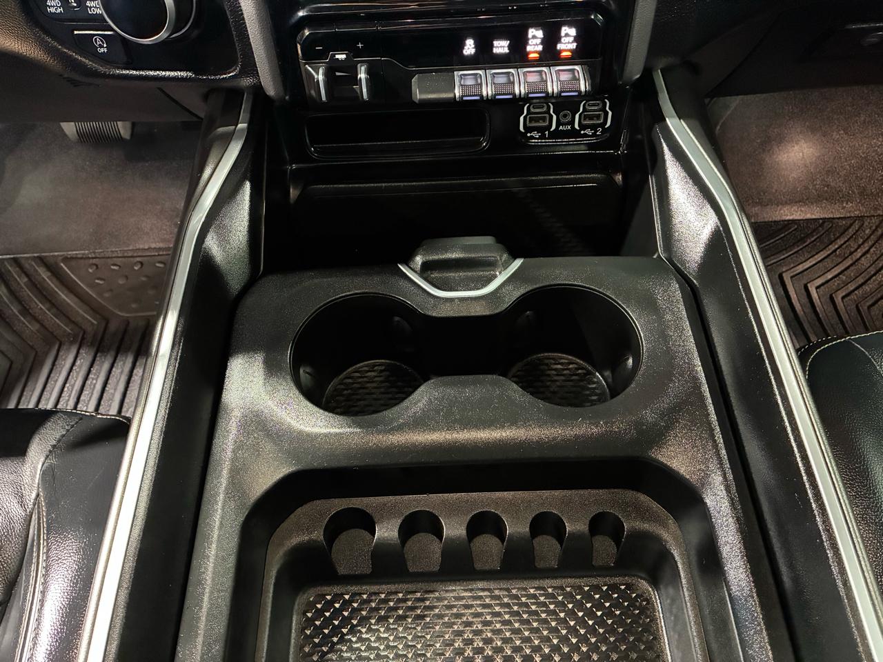 RAM 1500 Big Horn 4x4 Crew Cab 5'7" Box 2023