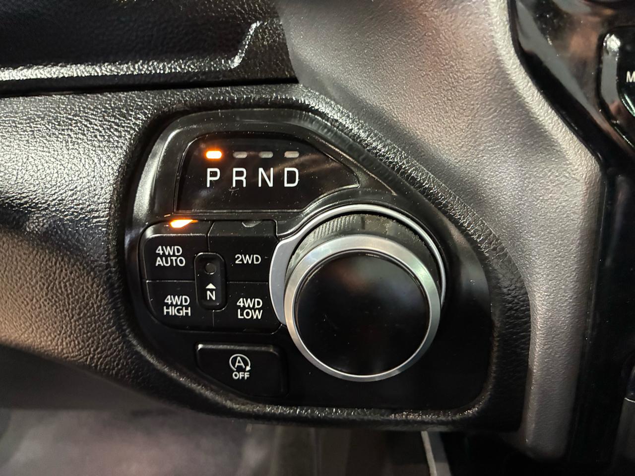 RAM 1500 Big Horn 4x4 Crew Cab 5'7" Box 2023