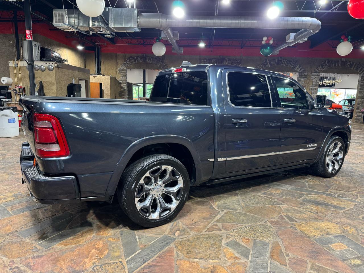 RAM 1500 Limited 4x2 Crew Cab 5'7" Box 2019