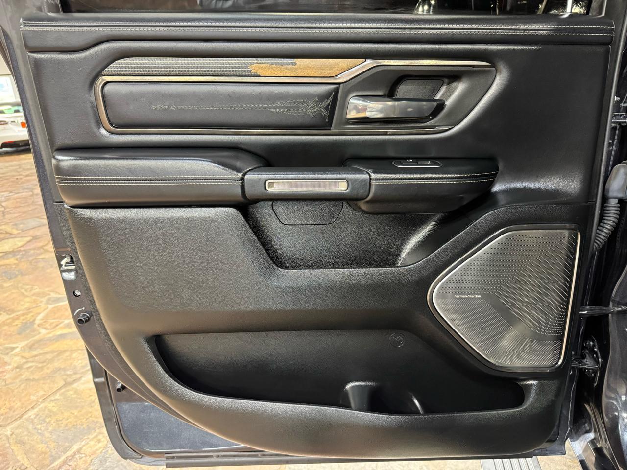 RAM 1500 Limited 4x2 Crew Cab 5'7" Box 2019