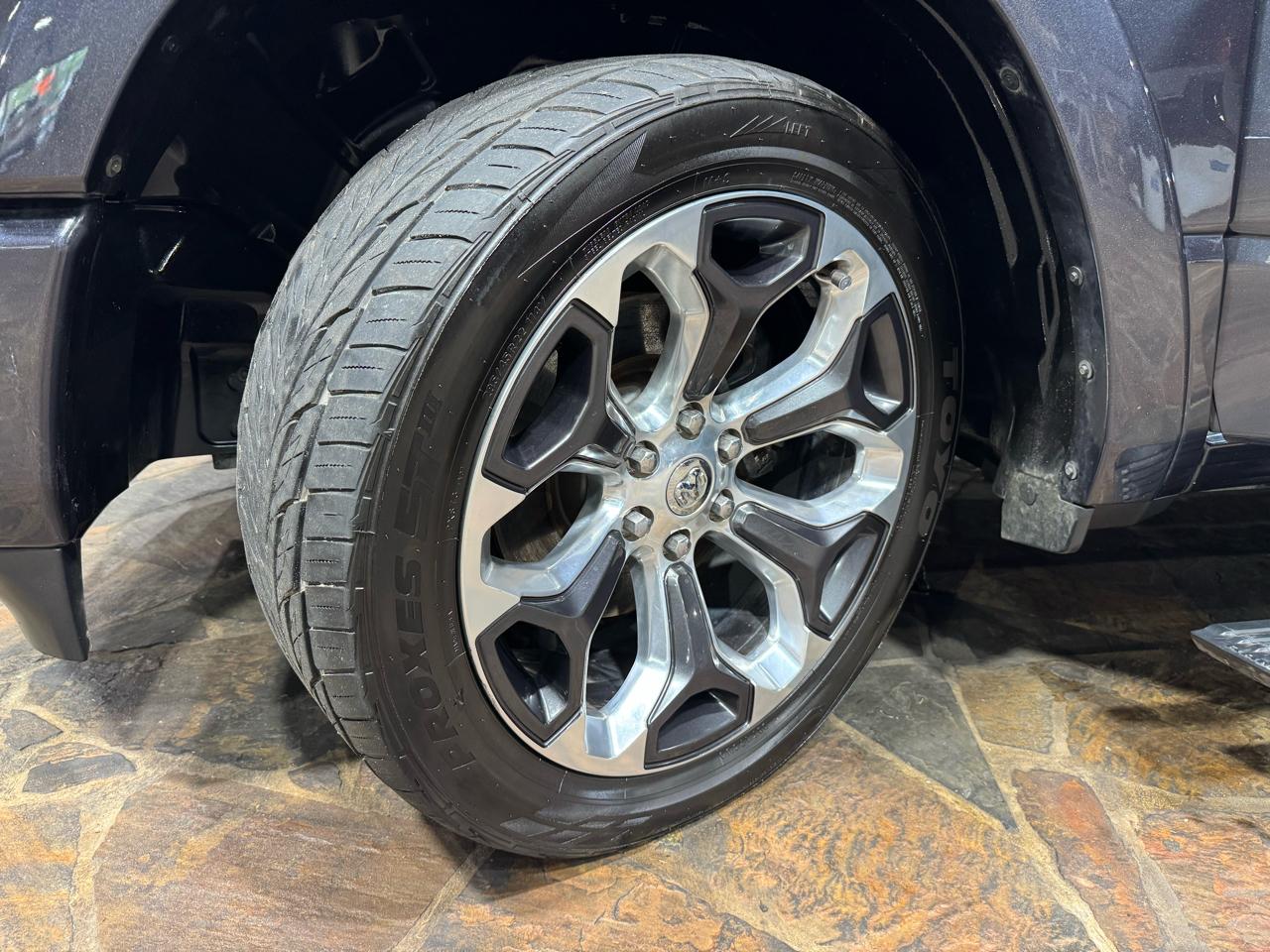 RAM 1500 Limited 4x2 Crew Cab 5'7" Box 2019