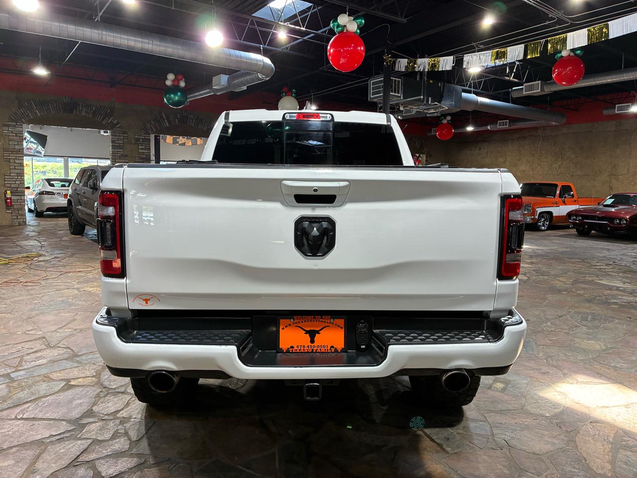 RAM 1500 Laramie 4x4 Crew Cab 5'7" Box 2020