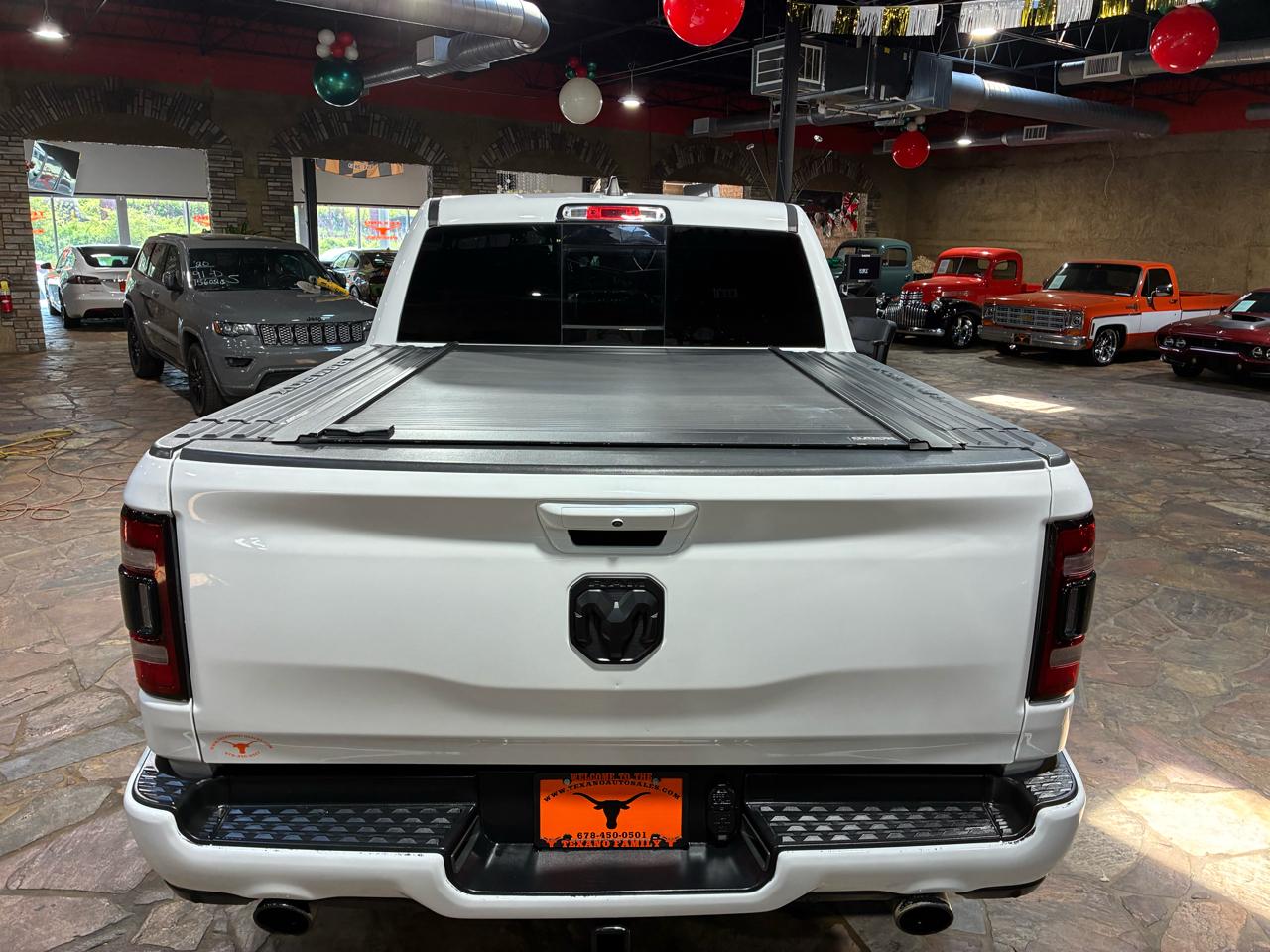 RAM 1500 Laramie 4x4 Crew Cab 5'7" Box 2020