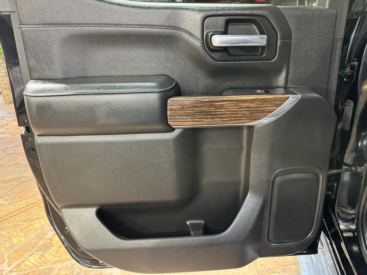 Chevrolet Silverado 1500 4WD Crew Cab 157" High Country 2019