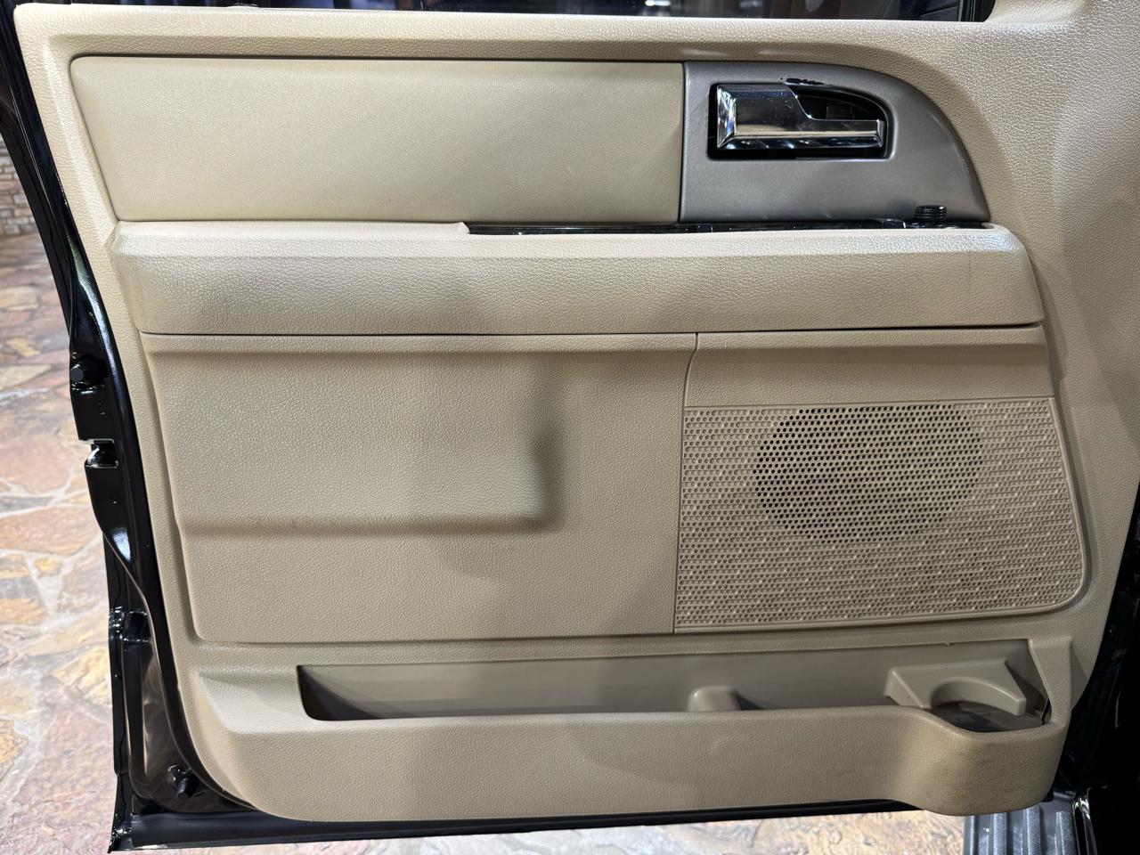 Ford Expedition 2WD 4dr Limited 2016