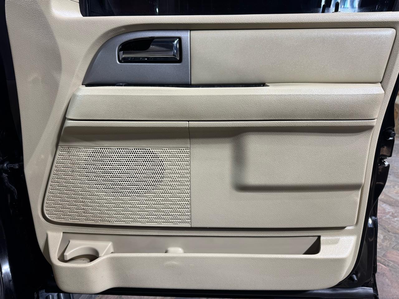 Ford Expedition 2WD 4dr Limited 2016