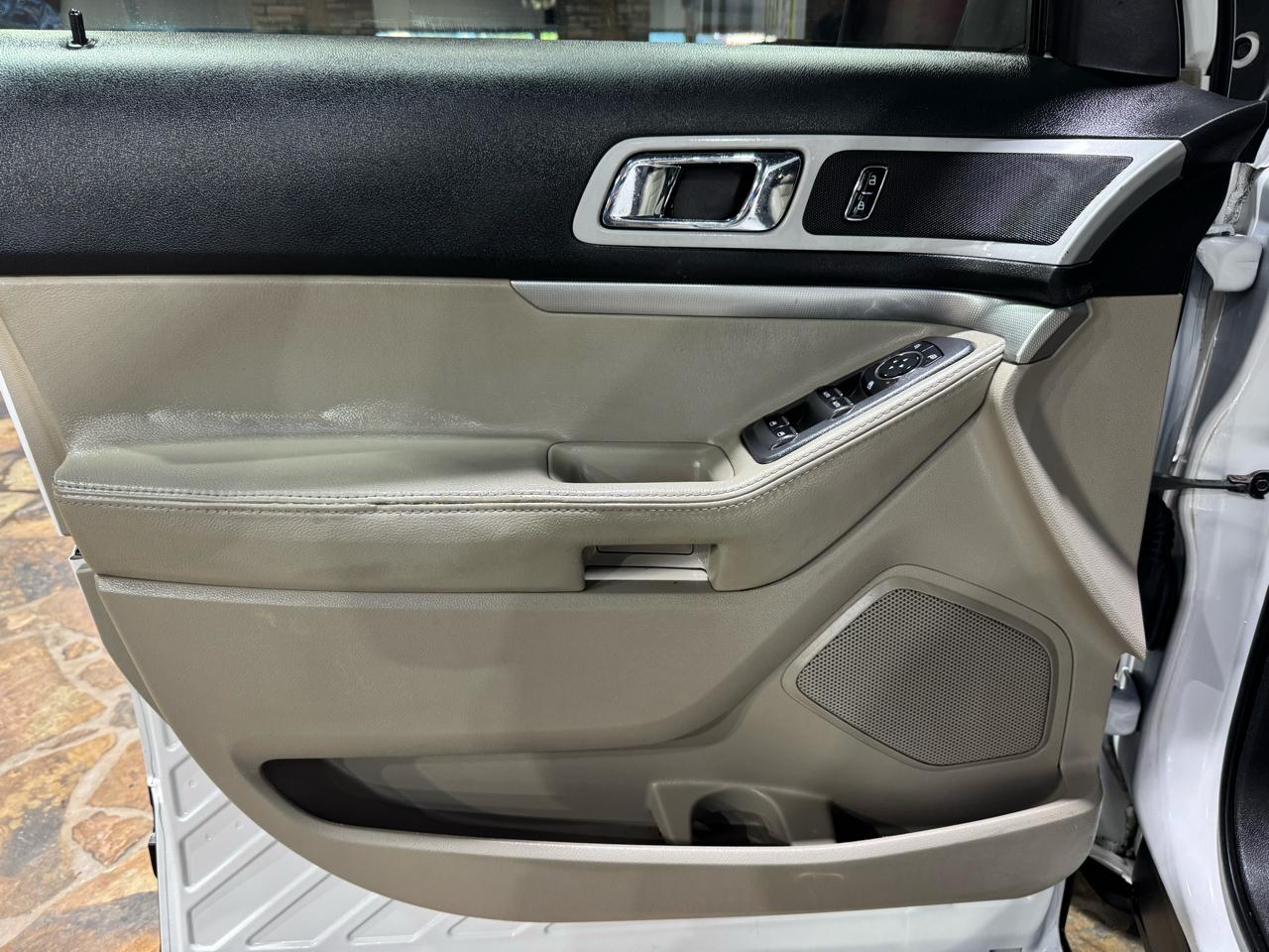 Ford Explorer FWD 4dr XLT 2014