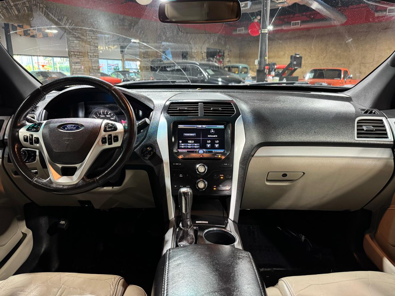 Ford Explorer FWD 4dr XLT 2014