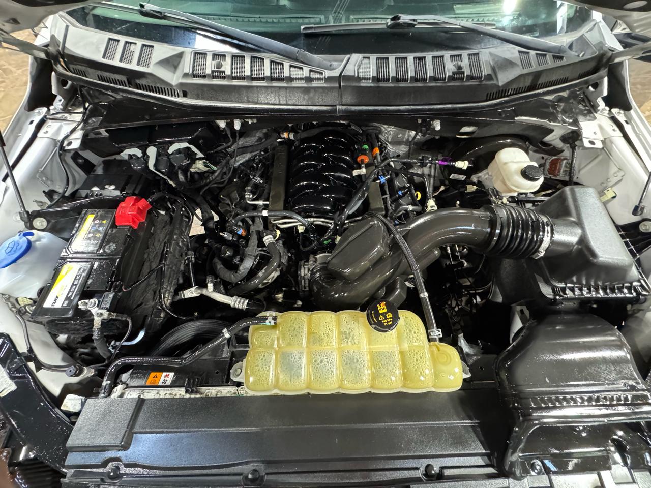 Ford F-150 2WD SuperCrew 145" XLT 2020