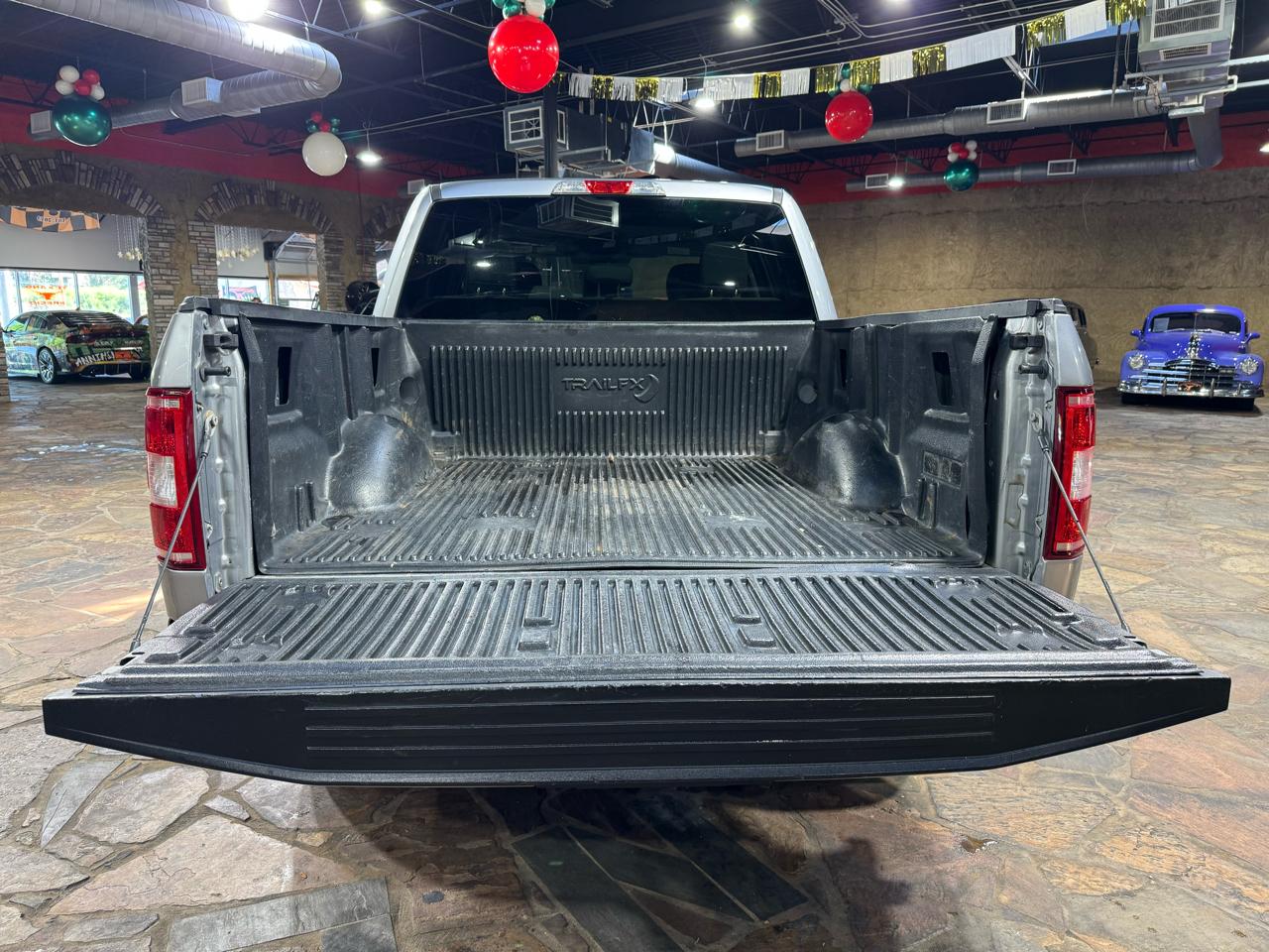 Ford F-150 2WD SuperCrew 145" XLT 2020