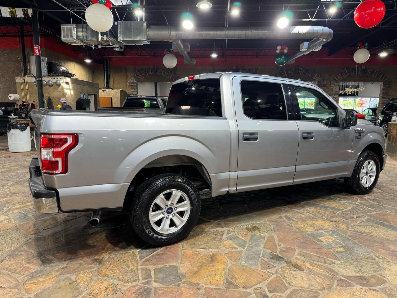 Ford F-150 2WD SuperCrew 145" XLT 2020