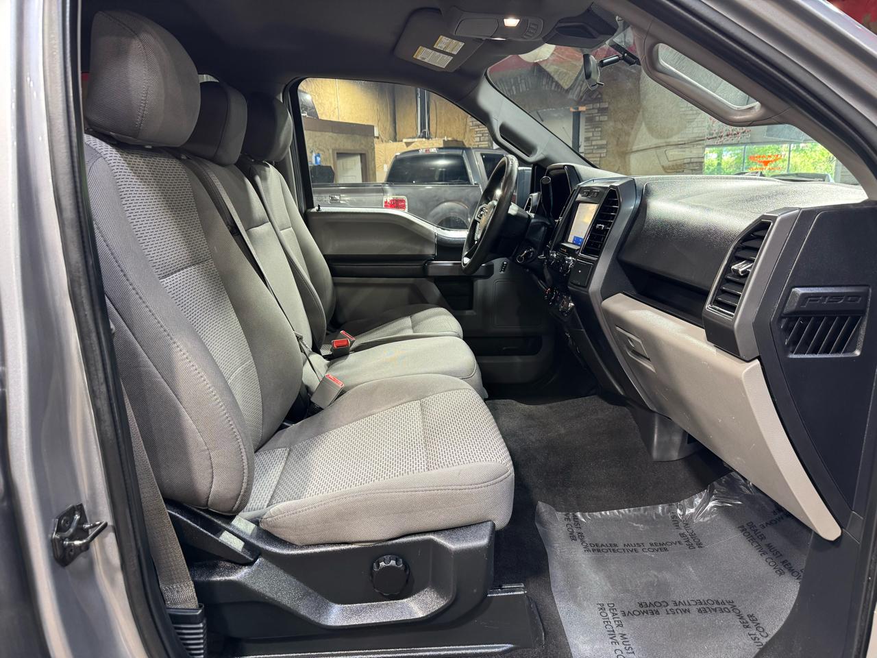 Ford F-150 2WD SuperCrew 145" XLT 2020