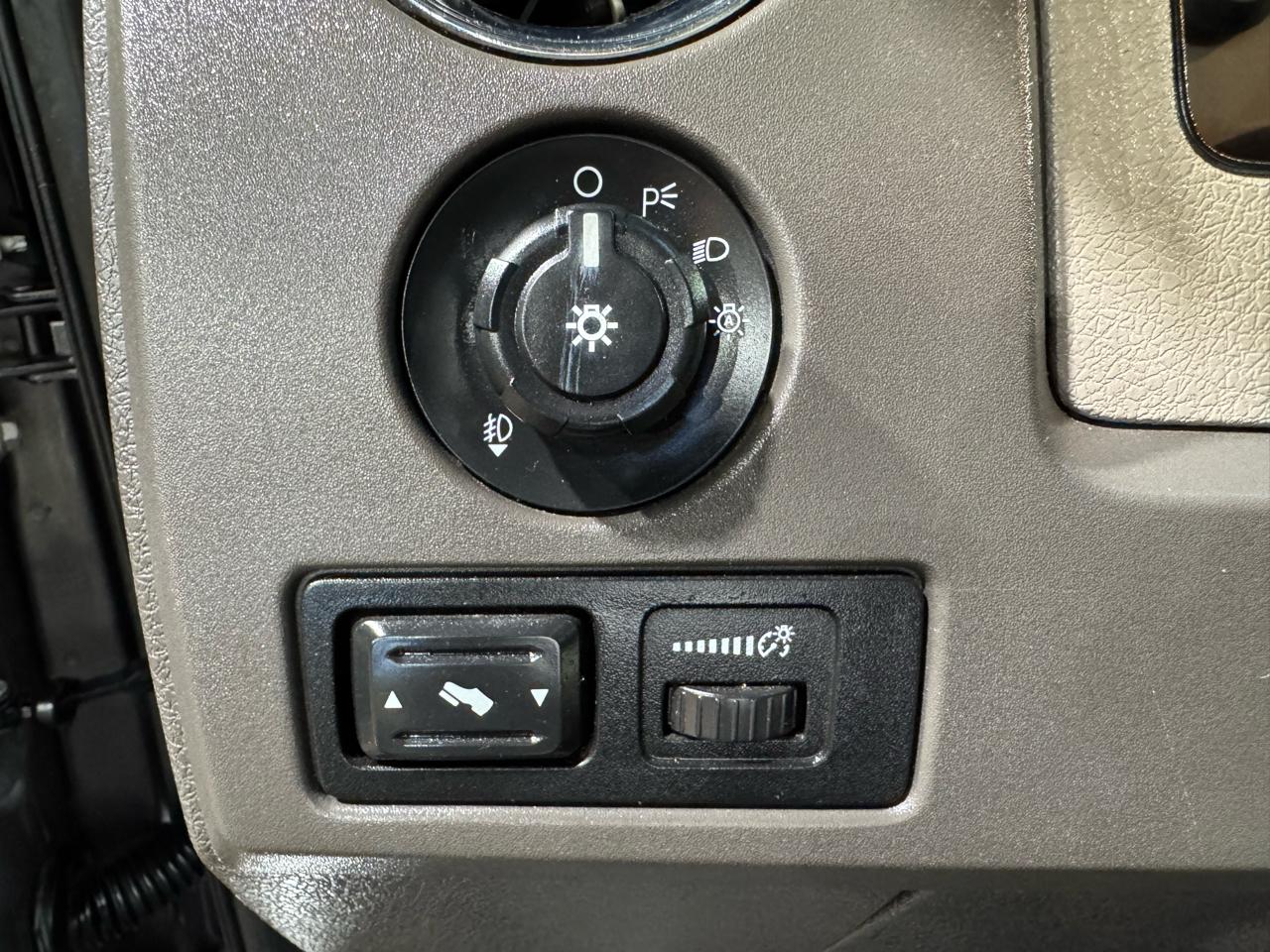 Ford F-150 2WD SuperCrew 145" FX2 Sport 2010