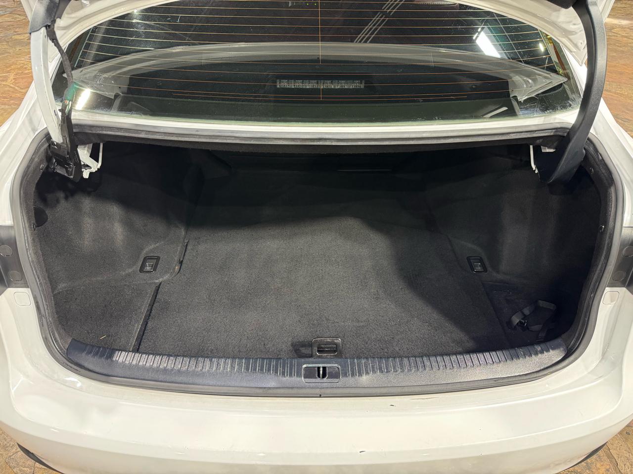 Lexus IS 250 4dr Sport Sdn AWD 2015