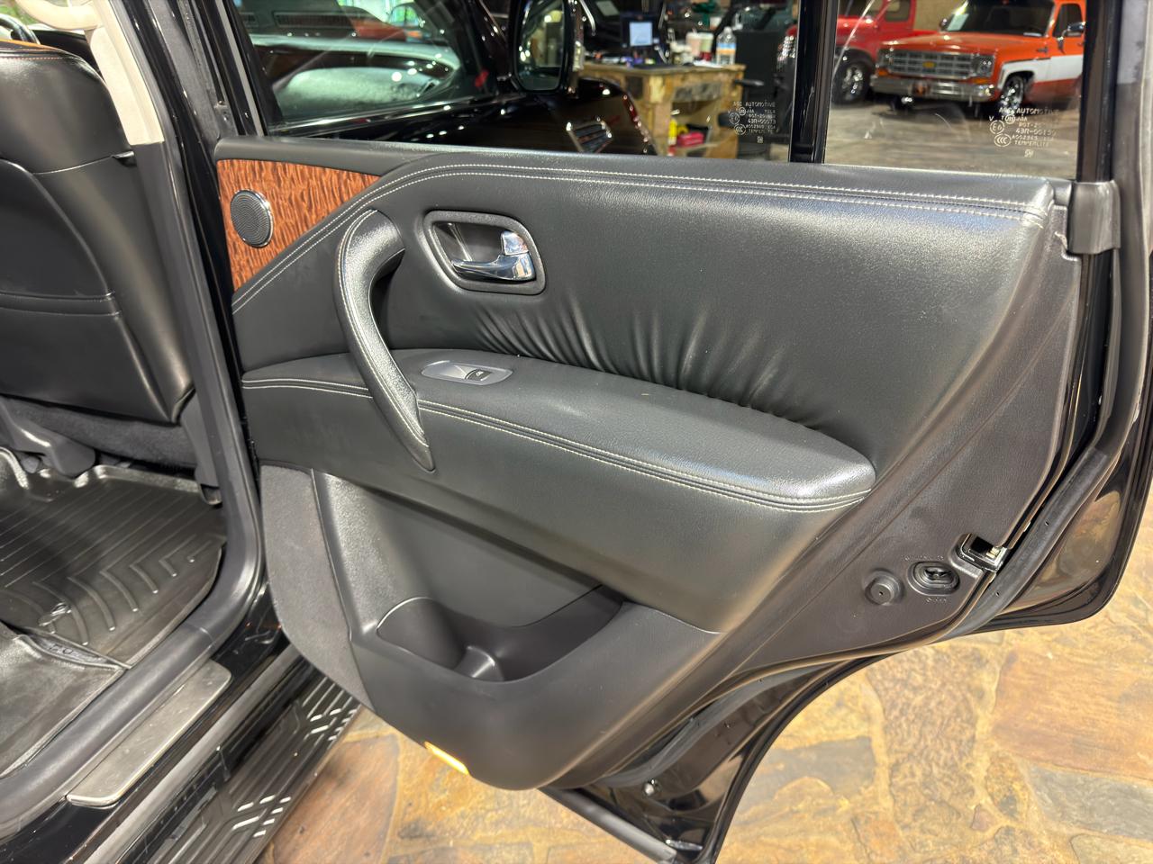 Nissan Armada 4x2 Platinum 2017