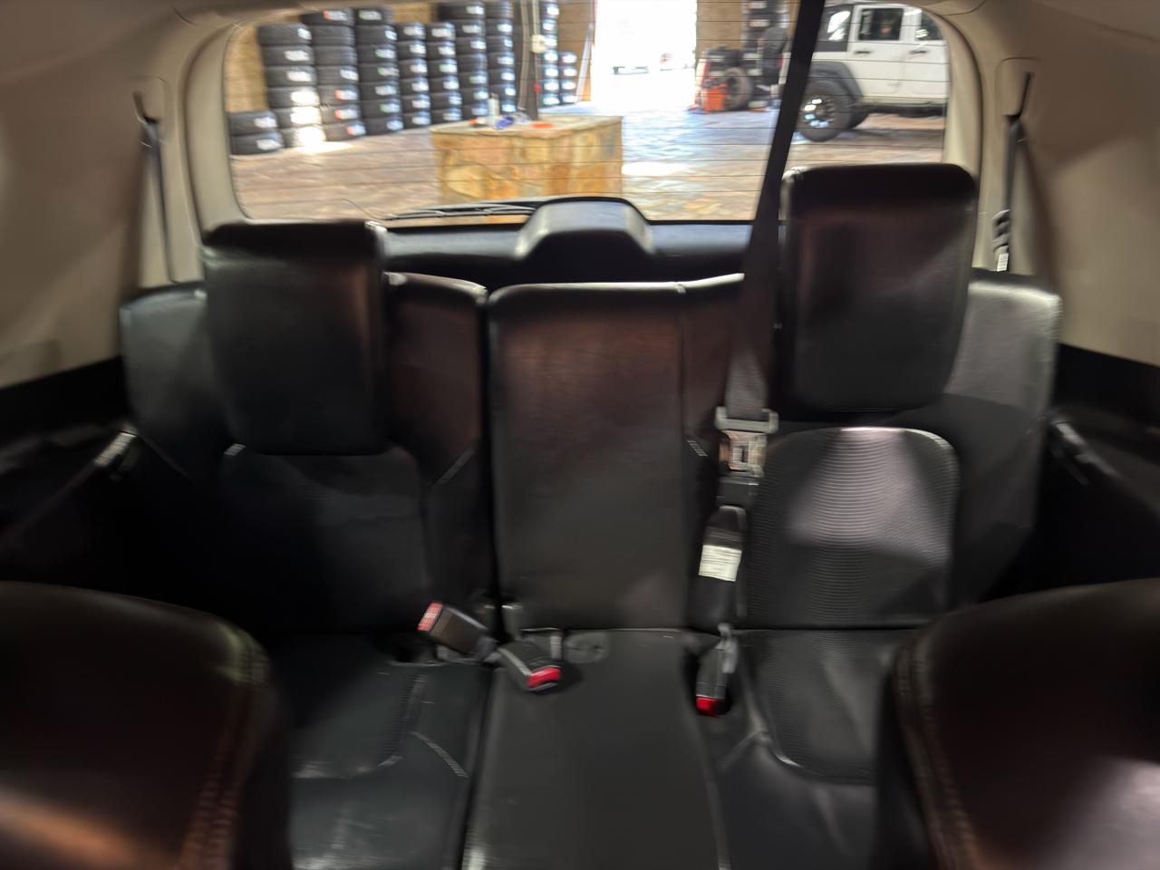 Nissan Armada 4x2 Platinum 2017