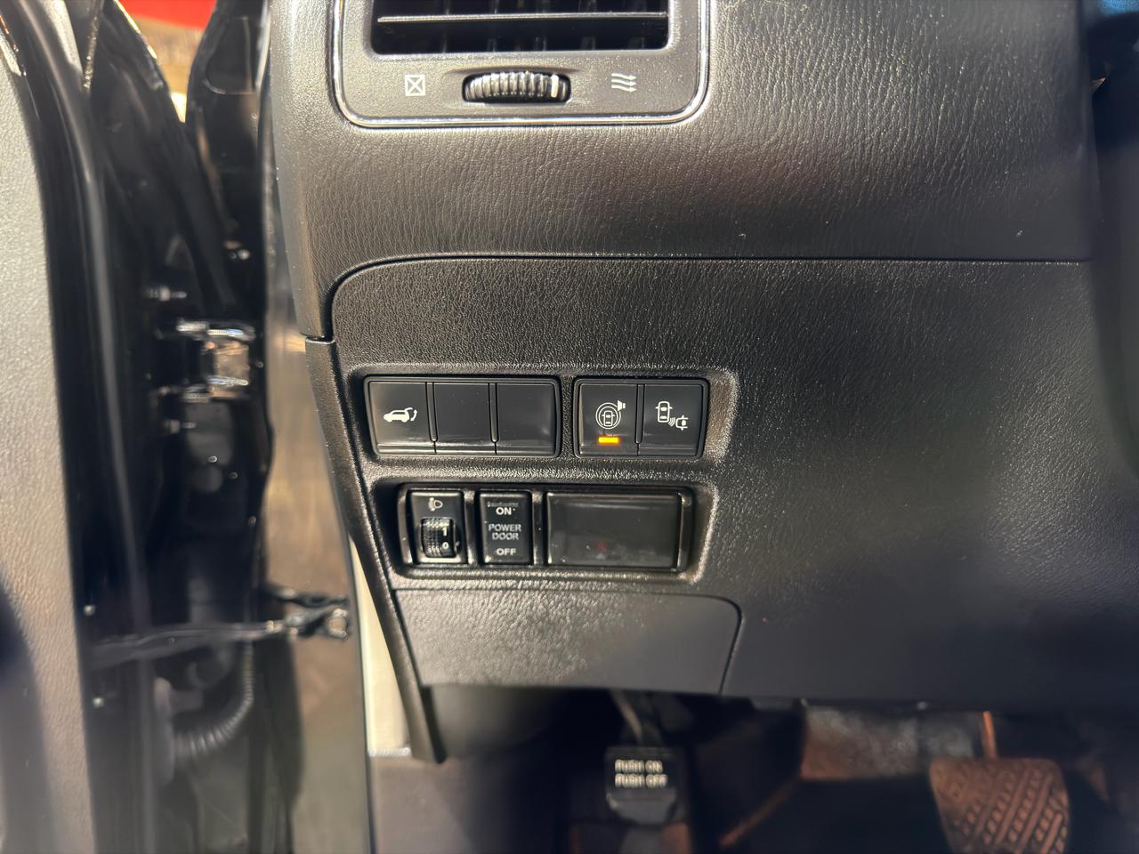 Nissan Armada 4x2 Platinum 2017