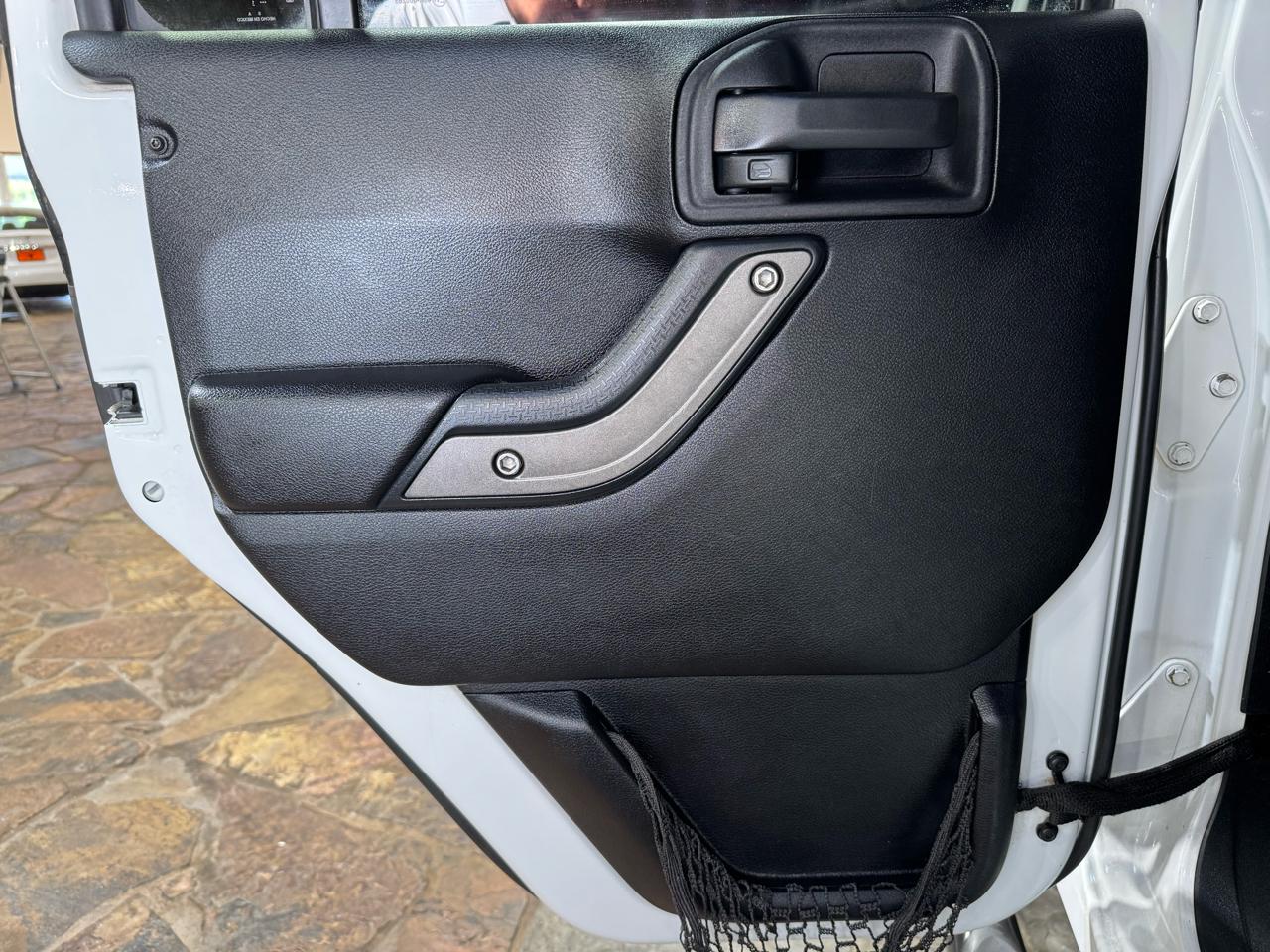 Jeep Wrangler Unlimited 4WD 4dr Sport 2011