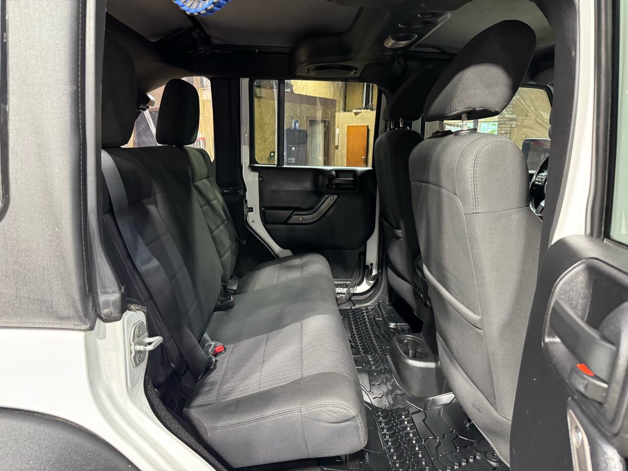 Jeep Wrangler Unlimited 4WD 4dr Sport 2011