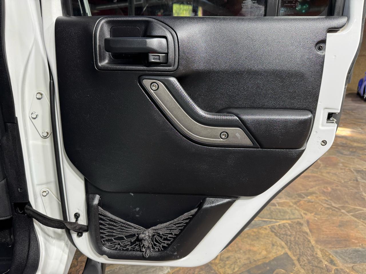 Jeep Wrangler Unlimited 4WD 4dr Sport 2011