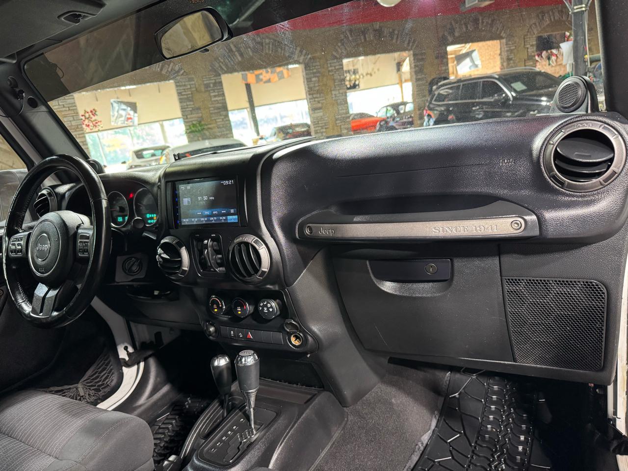 Jeep Wrangler Unlimited 4WD 4dr Sport 2011