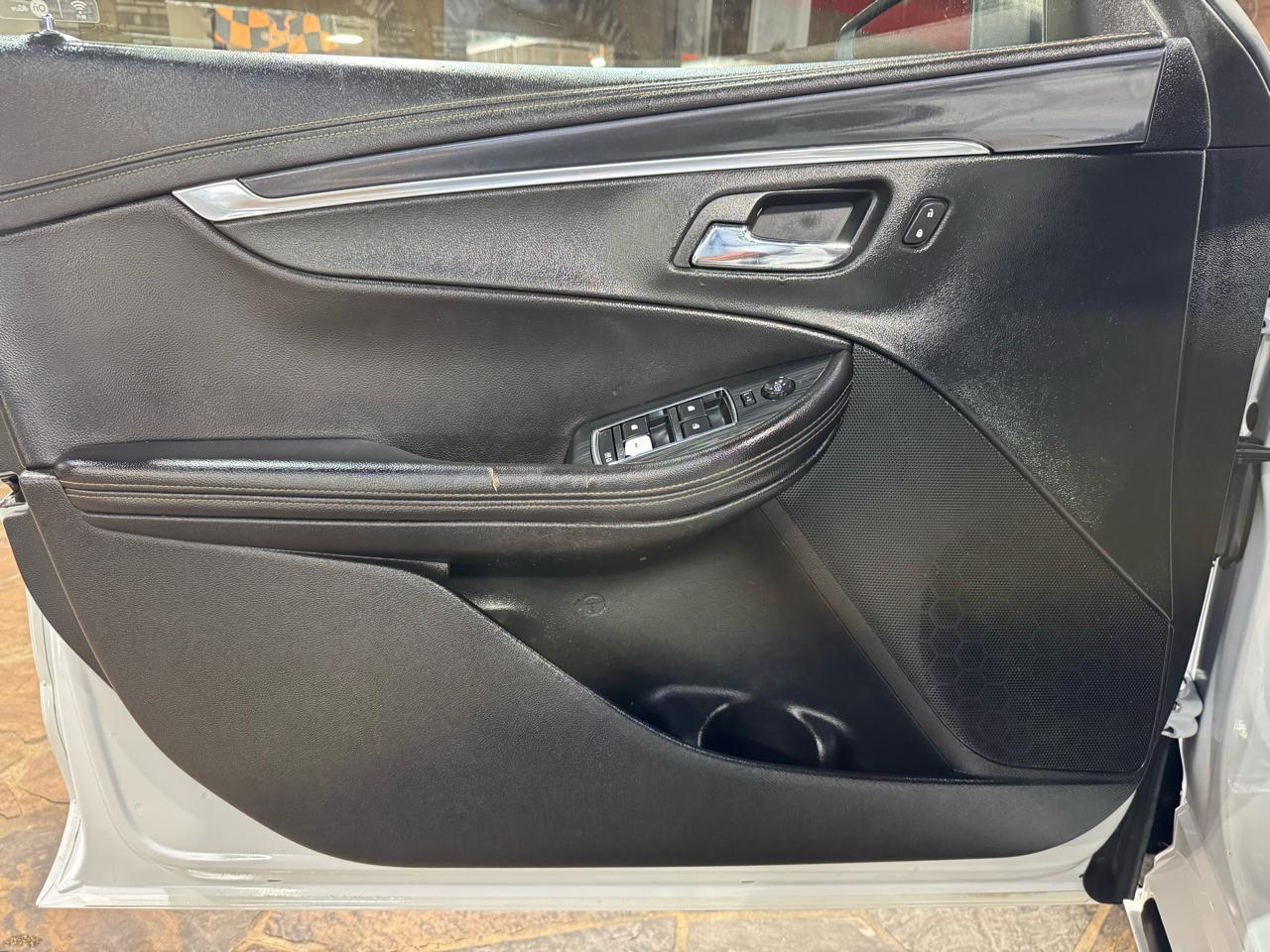 Chevrolet Impala 4dr Sdn LT w/1LT 2017