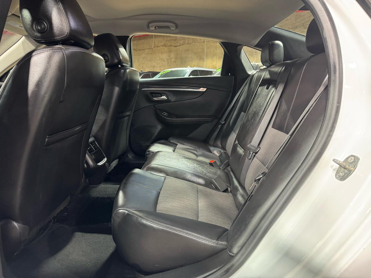 Chevrolet Impala 4dr Sdn LT w/1LT 2017