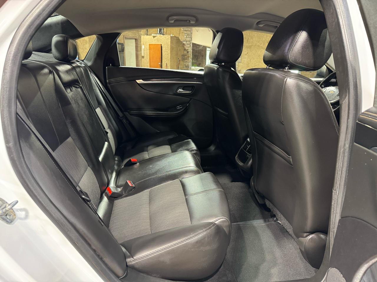 Chevrolet Impala 4dr Sdn LT w/1LT 2017