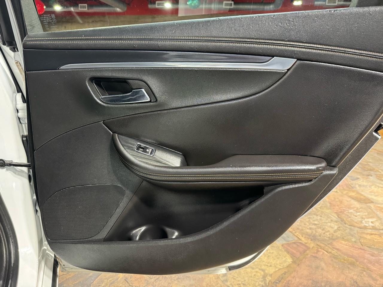 Chevrolet Impala 4dr Sdn LT w/1LT 2017