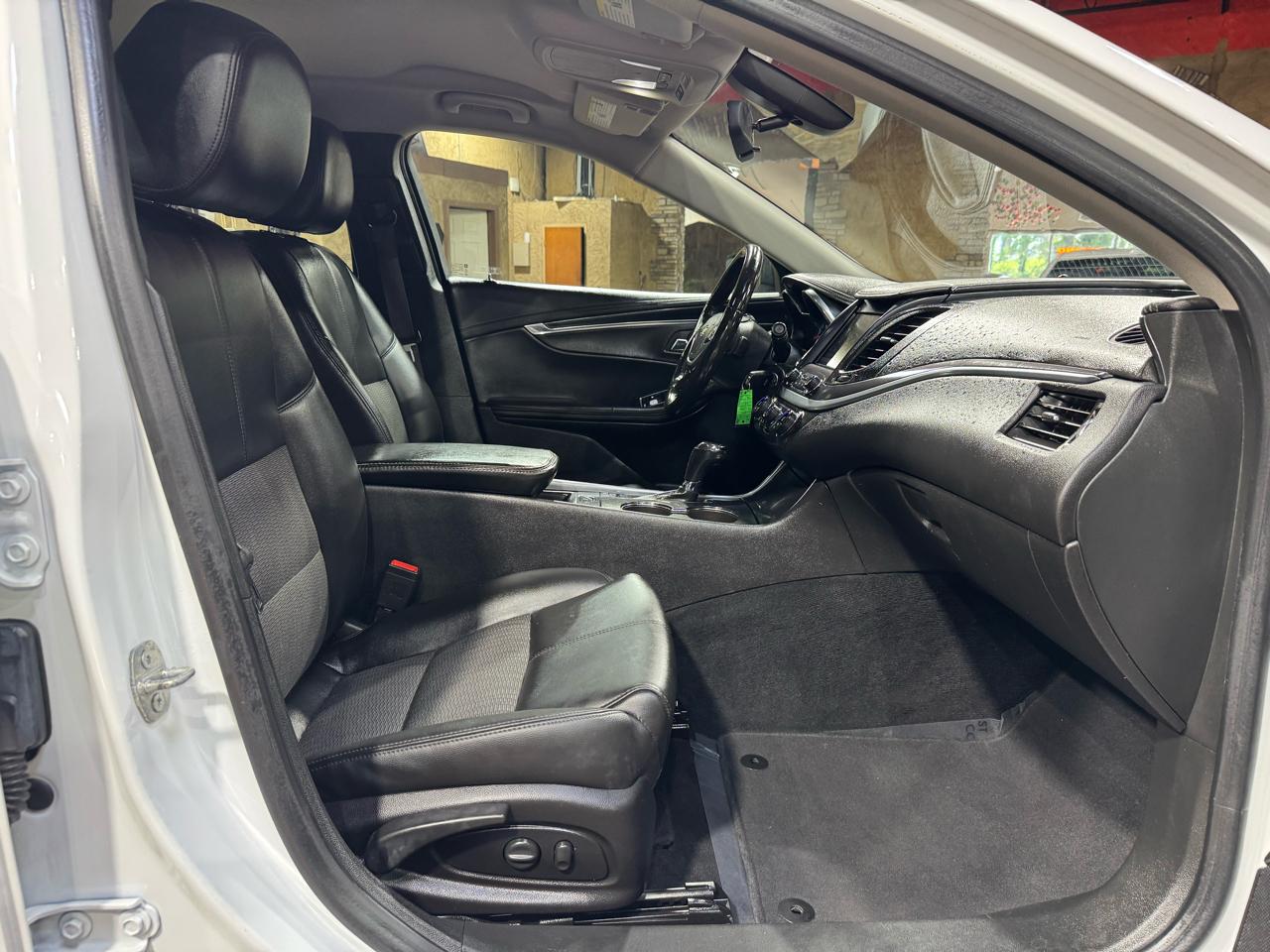 Chevrolet Impala 4dr Sdn LT w/1LT 2017