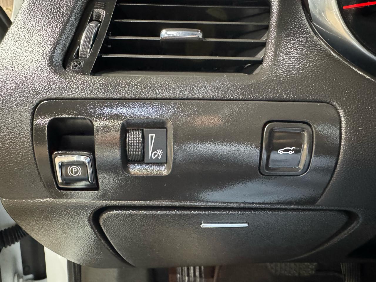 Chevrolet Impala 4dr Sdn LT w/1LT 2017