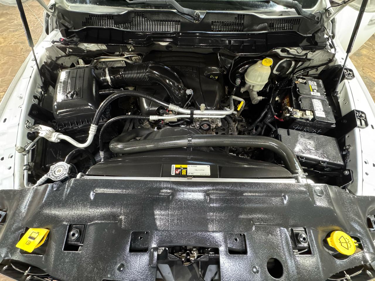 RAM 1500 4WD Crew Cab 140.5" Rebel 2016