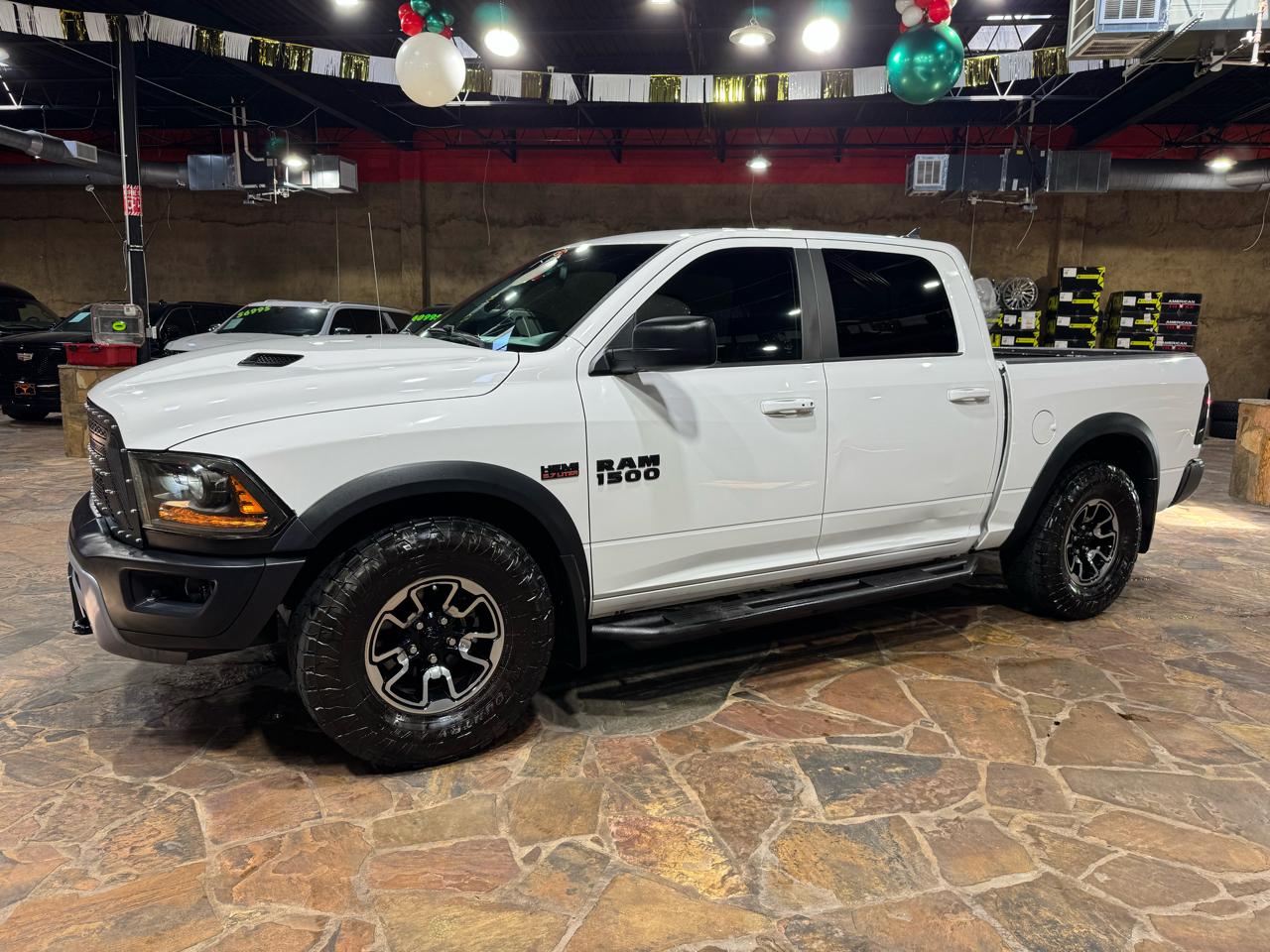 RAM 1500 4WD Crew Cab 140.5" Rebel 2016