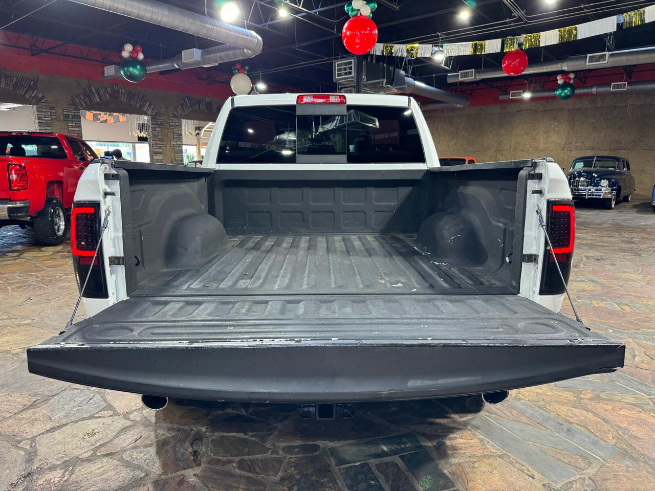 RAM 1500 4WD Crew Cab 140.5" Rebel 2016