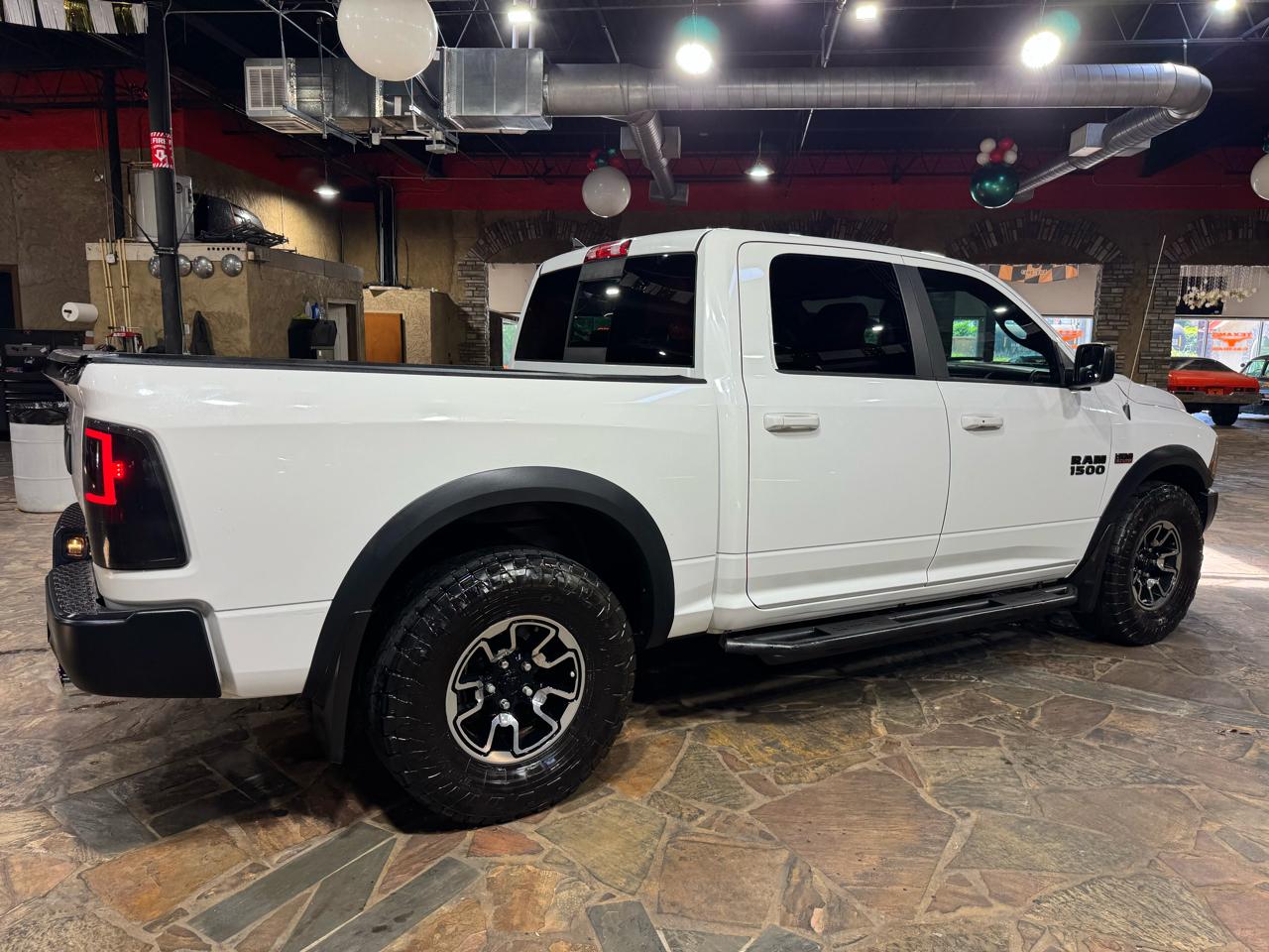 RAM 1500 4WD Crew Cab 140.5" Rebel 2016