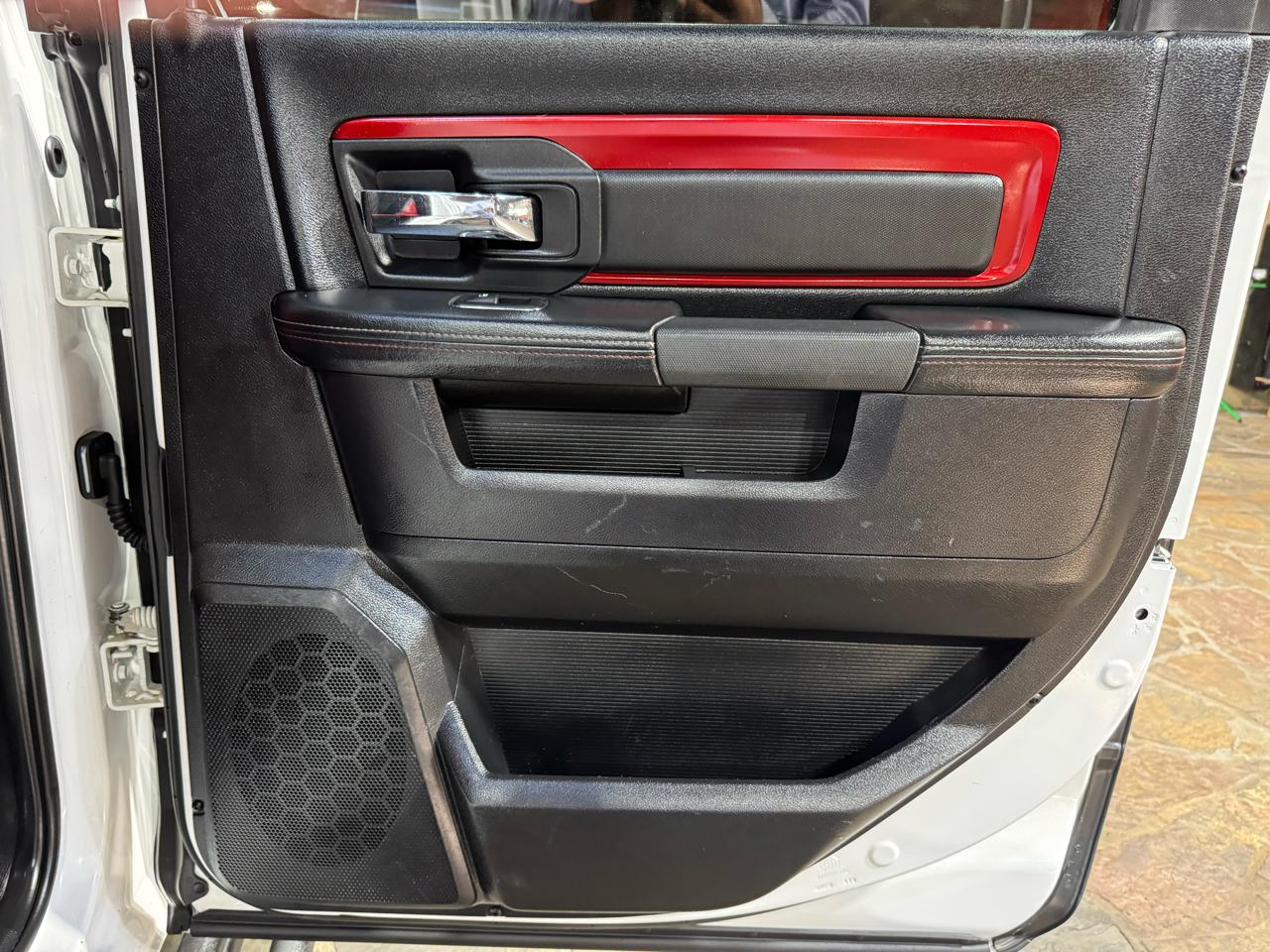 RAM 1500 4WD Crew Cab 140.5" Rebel 2016