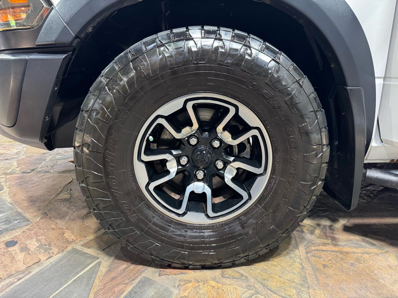 RAM 1500 4WD Crew Cab 140.5" Rebel 2016